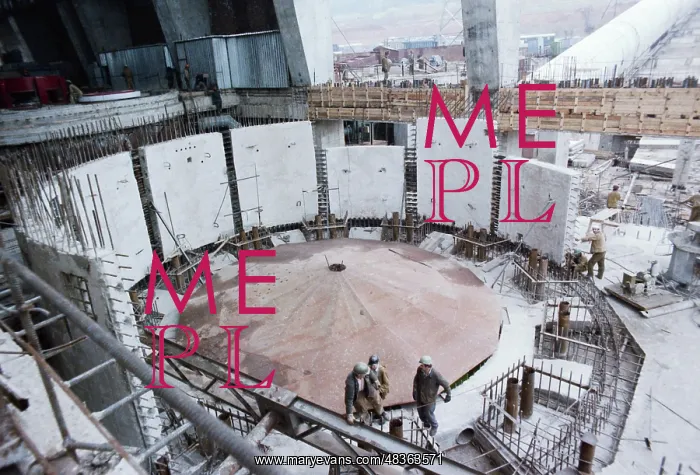 : Construction of the Zagorsk hydroelectric power station : Construction of the Zagorsk hydroelectric power station