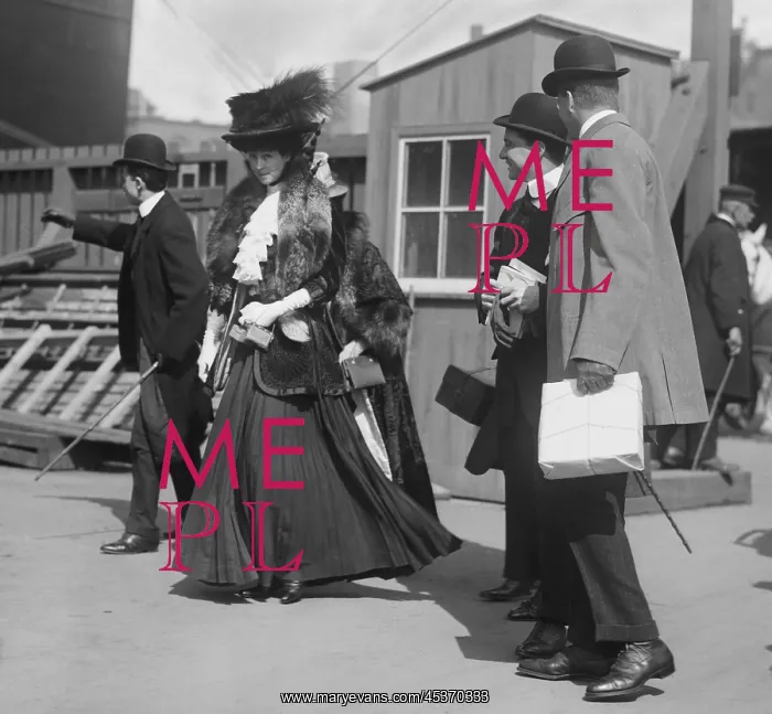 : Consuelo Vanderbilt, the Duchess of Marlborough : Consuelo Vanderbilt, the Duchess of Marlborough