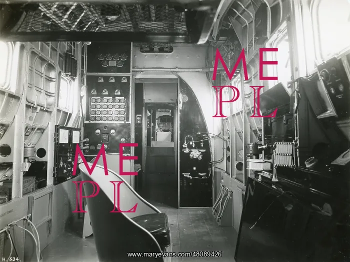 : Control room of Short S14 Sarafand, S1589 : Control room of Short S14 Sarafand, S1589