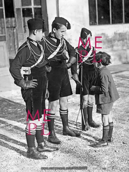 : Conversation with young people from the Balilla, 1928 : Conversation with young people from the Balilla, 1928