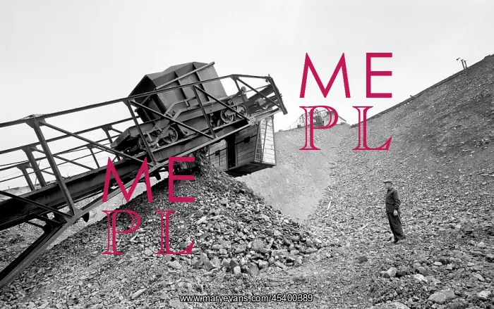 : Conveyor belt - mine - debris - coal mining : Conveyor belt - mine - debris - coal mining