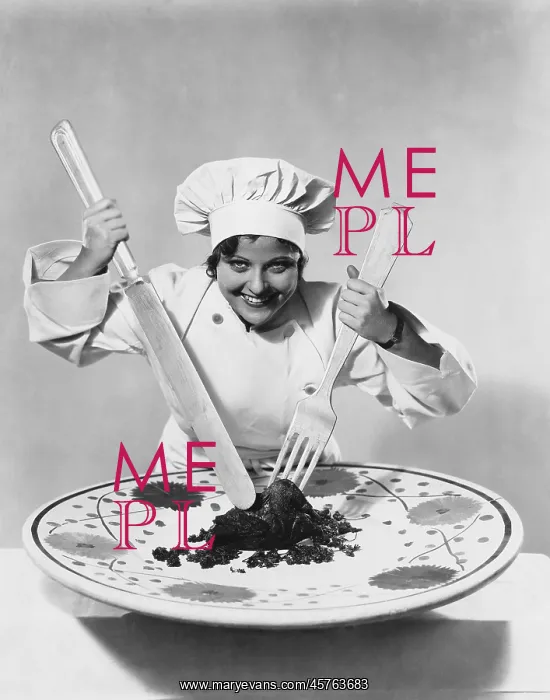 : Cook with giant plate and cutlery : Cook with giant plate and cutlery