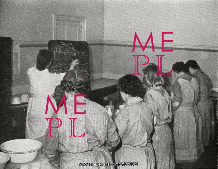 : Cookery lesson, Askham Grange Prison, North Yorkshire : Cookery lesson, Askham Grange Prison, North Yorkshire