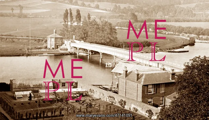  : Cookham River Thames Victorian period