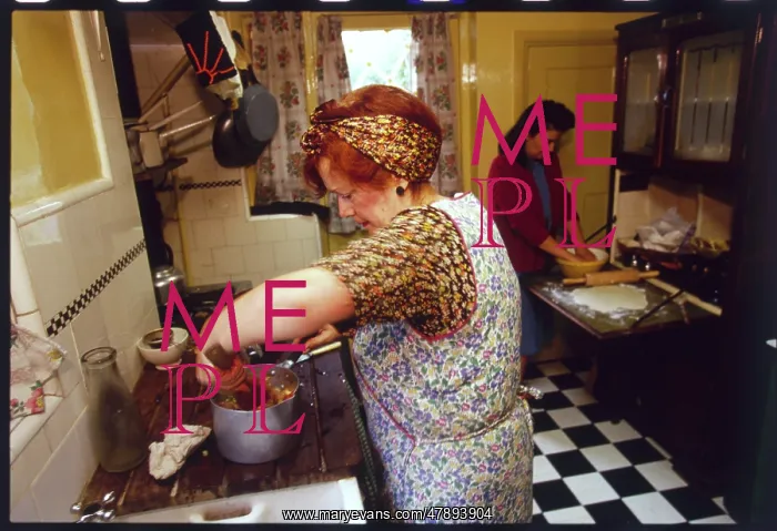 : COOKING & BAKING 1940S : COOKING & BAKING 1940S
