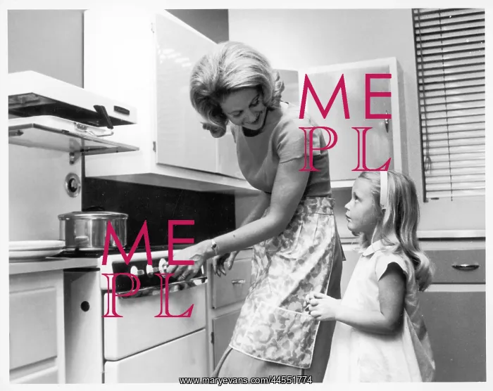 : COOKING DINNER : COOKING DINNER