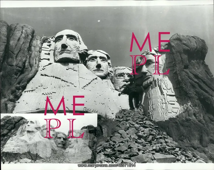 : Copy of Mount Rushmore in Lego bricks, Jutland : Copy of Mount Rushmore in Lego bricks, Jutland