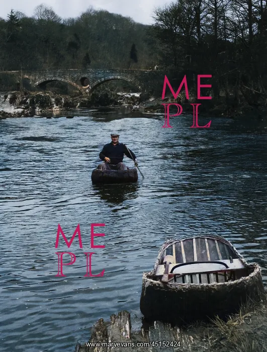 : CORACLE FISHERMAN : CORACLE FISHERMAN