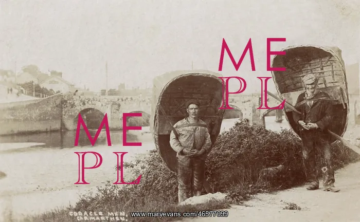 : Coracle men - Carmarthen : Coracle men - Carmarthen