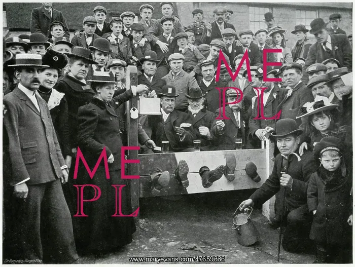 : Corby Pole Fair, Northamptonshire 1902 : Corby Pole Fair, Northamptonshire 1902