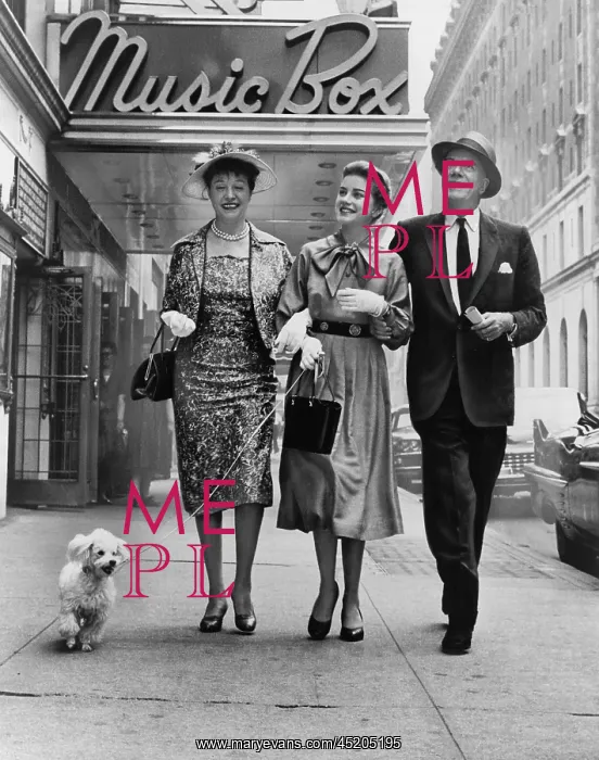 : Cornelia Otis Skinner, Dolores Hart with ? : Cornelia Otis Skinner, Dolores Hart with ?
