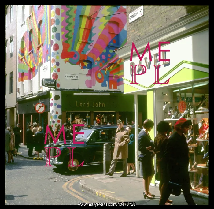 : CORNER OF CARNABY STREET : CORNER OF CARNABY STREET