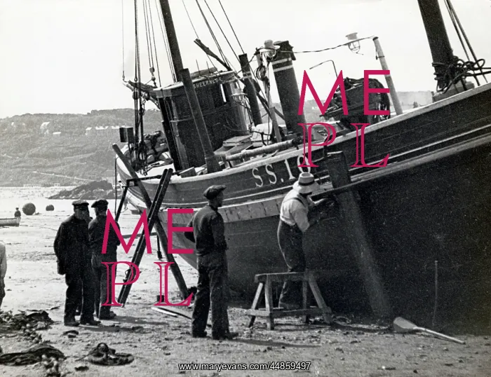 : CORNISH BOAT REPAIRERS : CORNISH BOAT REPAIRERS