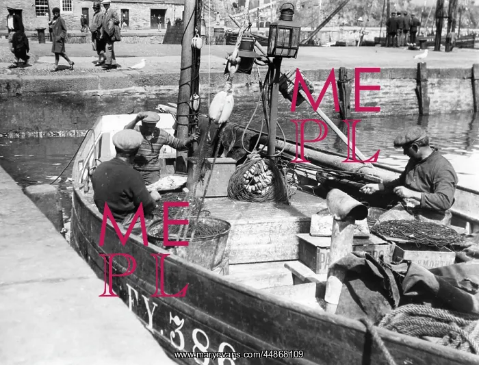 : CORNISH FISHERMEN : CORNISH FISHERMEN