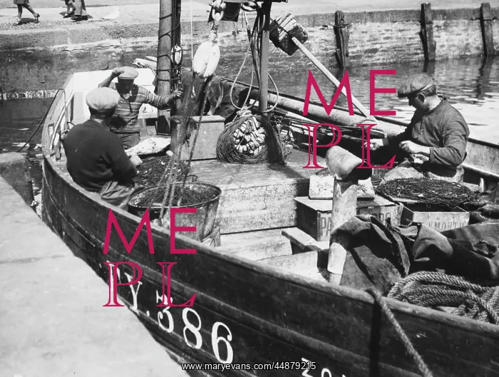 : CORNISH FISHERMEN : CORNISH FISHERMEN