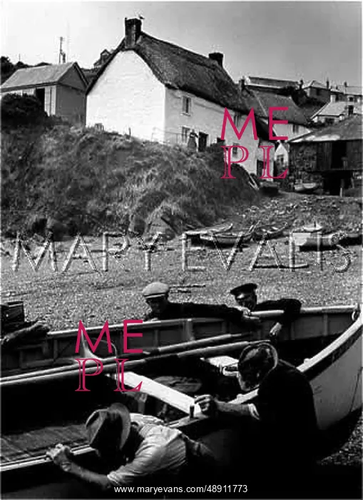 : CORNISH FISHING VILLAGE : CORNISH FISHING VILLAGE