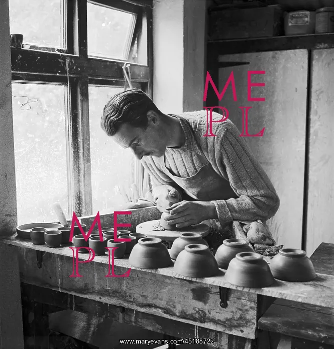 : Cornish Potter : Cornish Potter