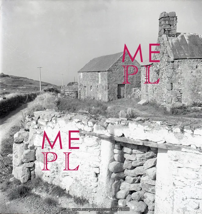 : Cornish stone farmhouse and lane : Cornish stone farmhouse and lane