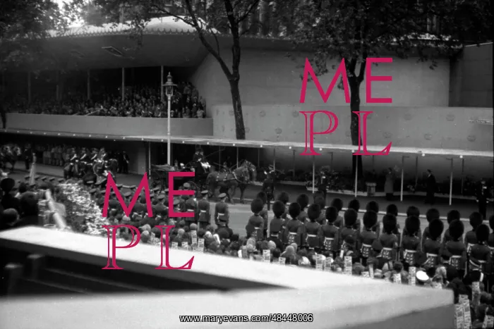 : Coronation. Guard of Honour in position : Coronation. Guard of Honour in position