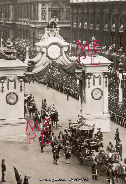 : Coronation Procession in Whitehall, London : Coronation Procession in Whitehall, London