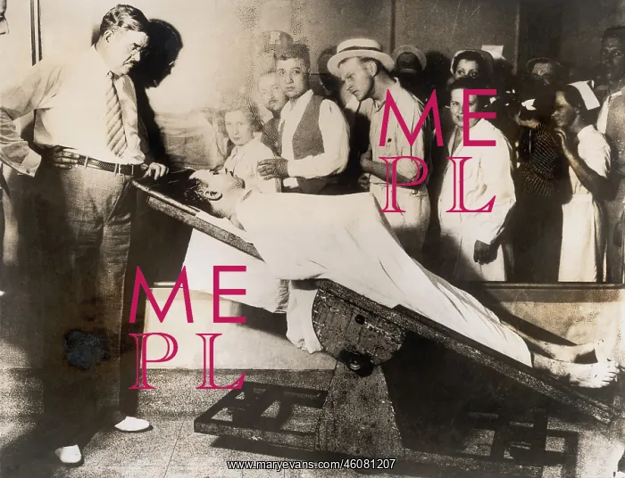 : Corpse of American criminal John Dillinger : Corpse of American criminal John Dillinger