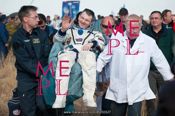 : Cosmonaut Alexander Samokutyaev carried ? : Cosmonaut Alexander Samokutyaev carried ?