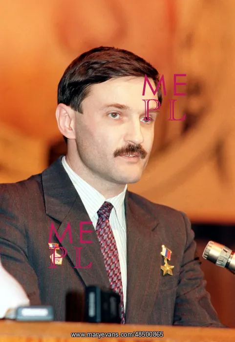 : Cosmonaut and flight engineer Aleksandr Kaleri, 1997 : Cosmonaut and flight engineer Aleksandr Kaleri, 1997