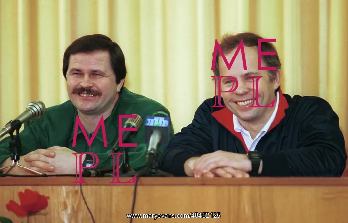: Cosmonauts Anatoly Solovyev and Nikolai Budarin, 1995 : Cosmonauts Anatoly Solovyev and Nikolai Budarin, 1995