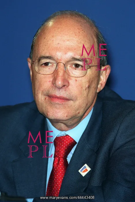 : Costas Simitis : Costas Simitis