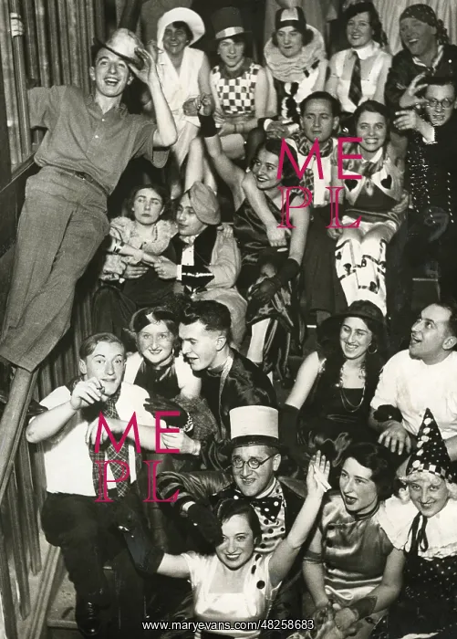 : Costume ball at the Berlin Zoo, 1933 : Costume ball at the Berlin Zoo, 1933