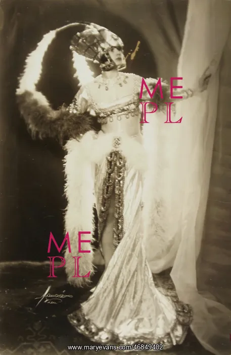 : Costume based on a design by Ladislaus Czettel : Costume based on a design by Ladislaus Czettel