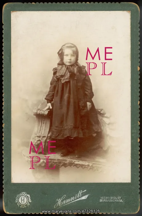 : COSTUME / GIRL 1890S : COSTUME / GIRL 1890S
