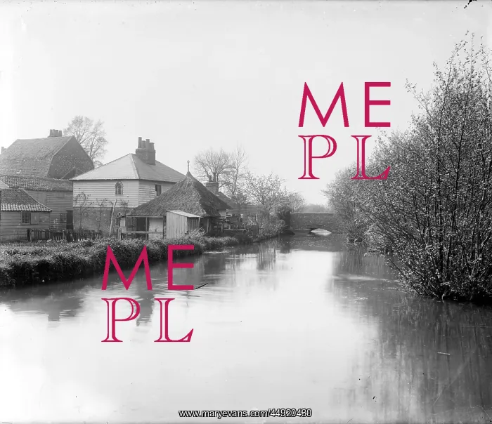 : Cottages by Riverside : Cottages by Riverside