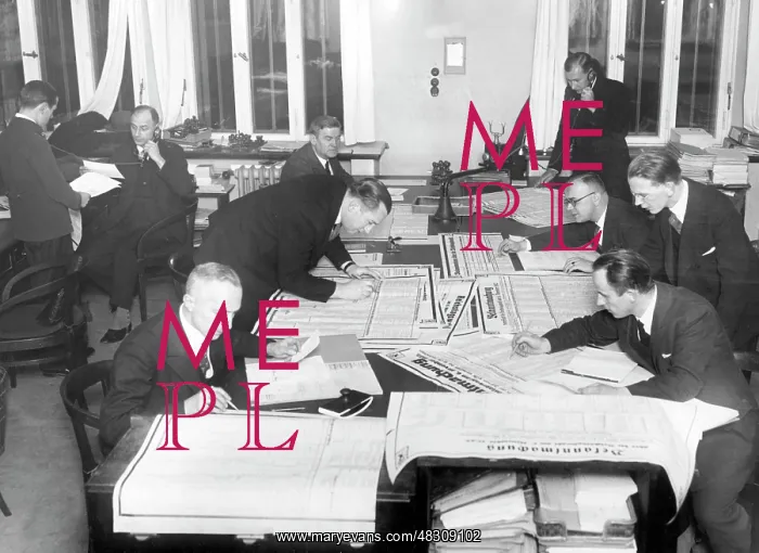 : Counting of votes in a polling station, 1932 : Counting of votes in a polling station, 1932
