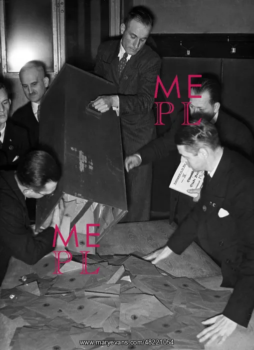 : Counting votes of the Reichstag election 1936 in Berlin- : Counting votes of the Reichstag election 1936 in Berlin-
