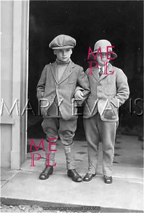 : COUNTRY CLOTHES 1929 : COUNTRY CLOTHES 1929