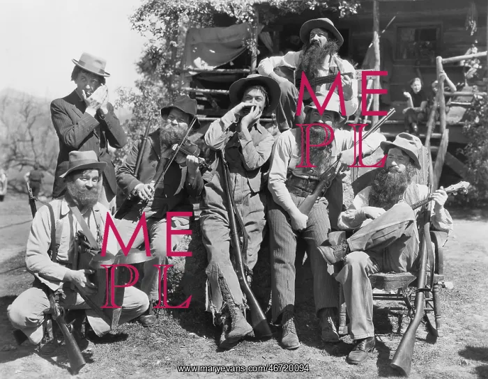 : COUNTRY MUSIC : COUNTRY MUSIC