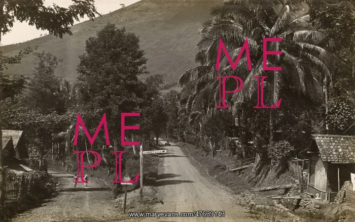 : Country road with signpost for Garoet, West Java, Indonesia : Country road with signpost for Garoet, West Java, Indonesia