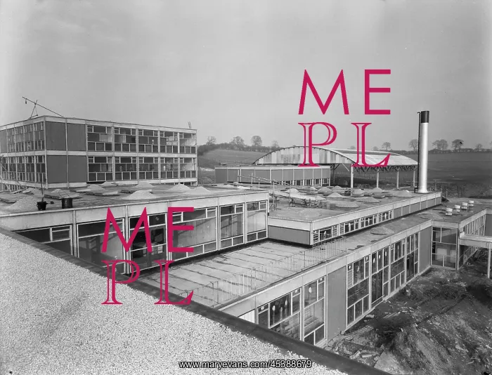: County High School, Gedling Road, Arnold, Nottinghamshire : County High School, Gedling Road, Arnold, Nottinghamshire