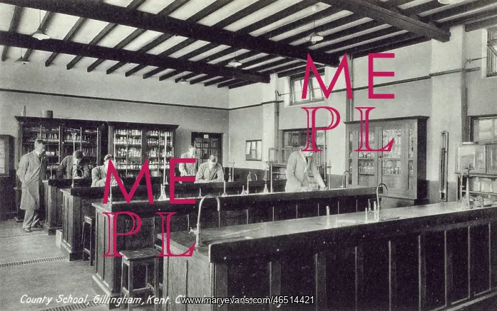 : County School, Gillingham, Kent : County School, Gillingham, Kent