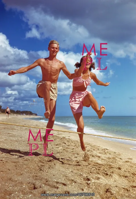 : couple - beach - lifestyles - Florida : couple - beach - lifestyles - Florida