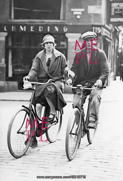 : Couple on bikes, 1924 : Couple on bikes, 1924