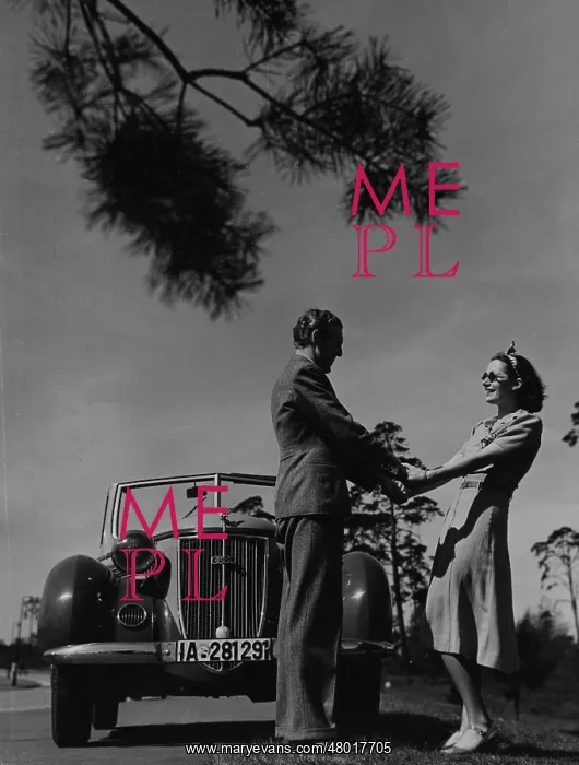 : Couple in front of car, 1938 : Couple in front of car, 1938