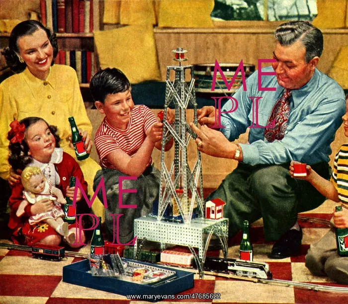 : Couple and Children Home : Couple and Children Home