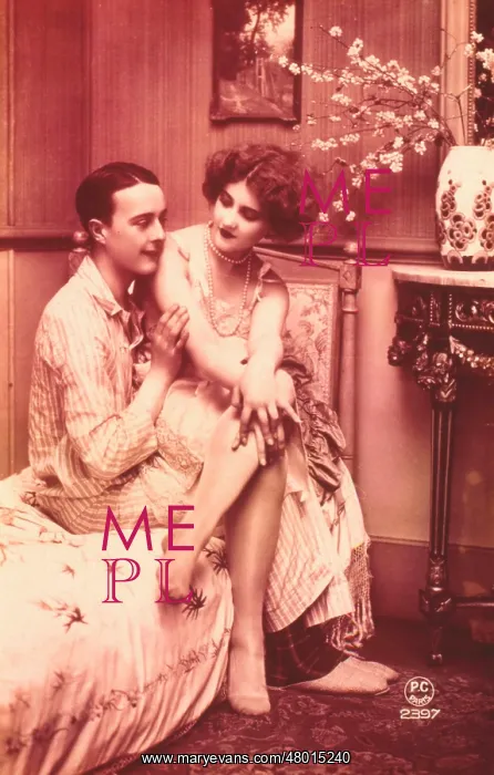  : Couple in erotic bedroom scene