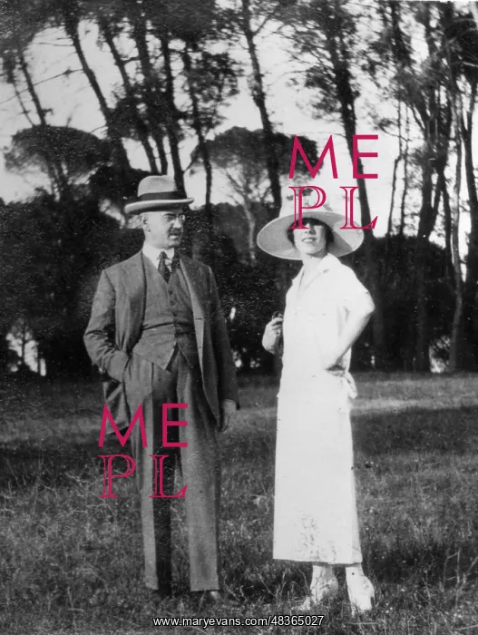  : A couple in Italy