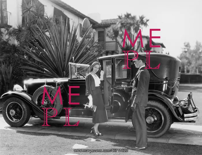 : Couple with a veteran car : Couple with a veteran car