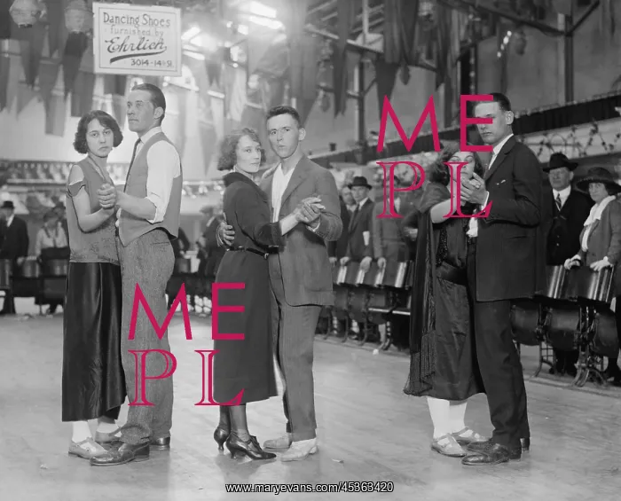 : Three couples about to begin a round of Marathon : Three couples about to begin a round of Marathon
