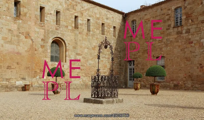 : Courtyard, Fontfroide Abbey, Languedoc-Roussillon, France : Courtyard, Fontfroide Abbey, Languedoc-Roussillon, France