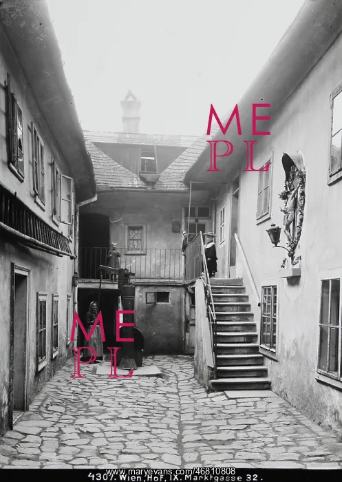 : Courtyard at Marktgasse 32 : Courtyard at Marktgasse 32